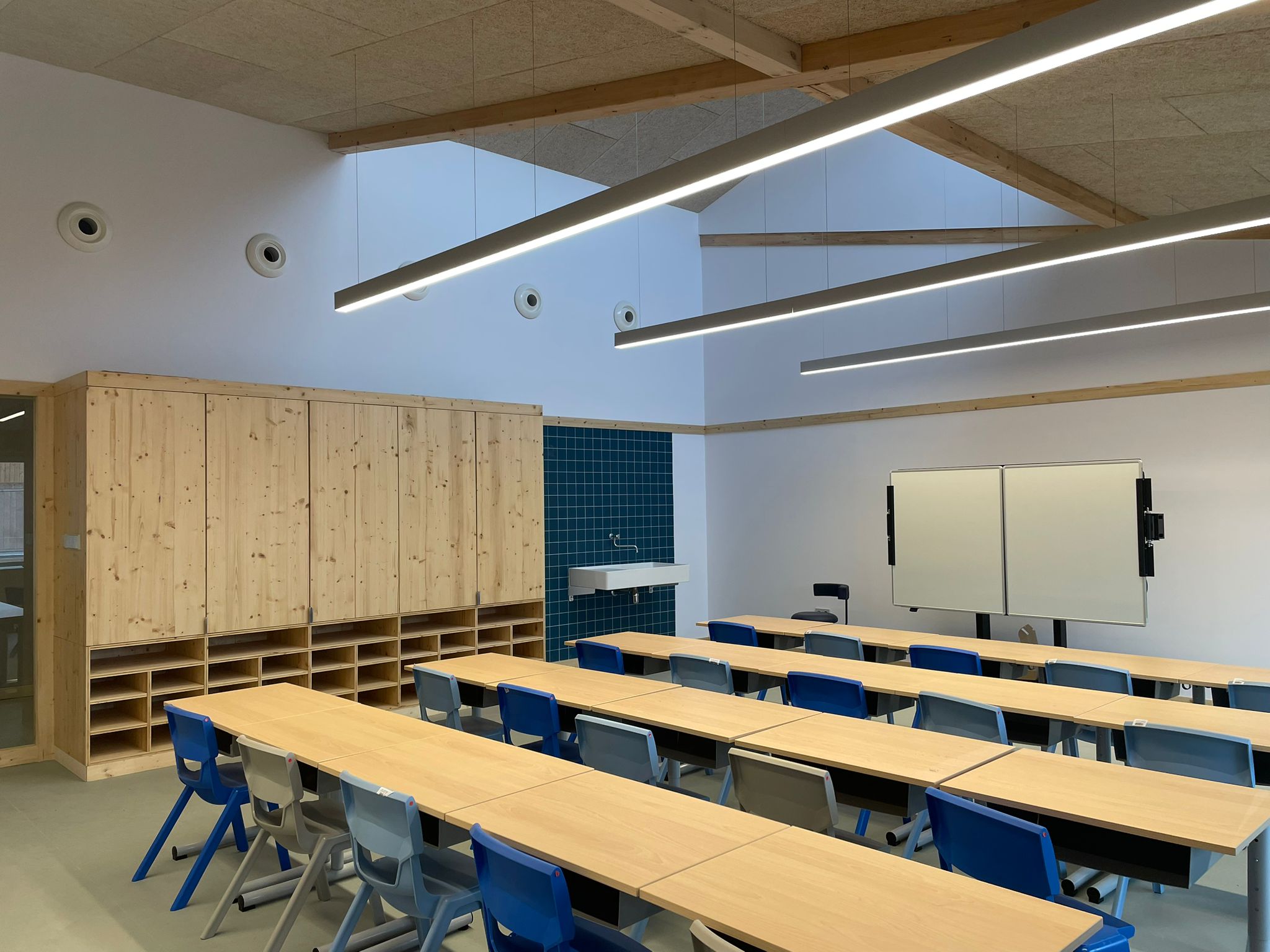 Reconstruction du groupe scolaire Pablo Neruda à Méry-Sur-Oise (95)